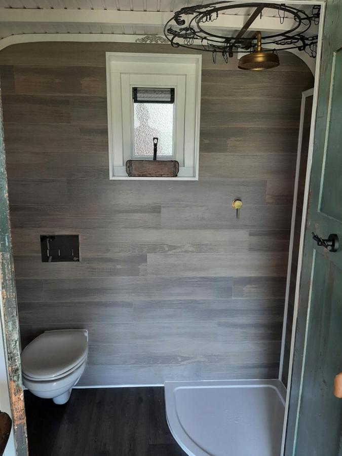 Glamping De Vrije Wind, Tentverhuur Houwerzijl Exterior photo